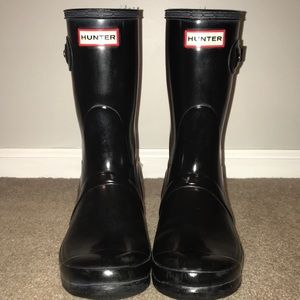 Hunter ‘Original Short Gloss Rain Boot’ Ladies 8